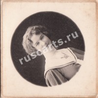 Иркутск. Женщина. Размер 10.5*10.5 см. Фотография Булатова.