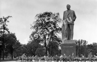 Петрозаводск. Памятник О.В. Куусинему